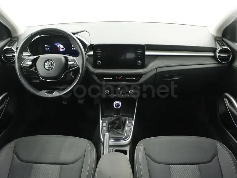 Usado Skoda Fabia Style 95 CV (69 kW) 2022 Blanco Utilitario