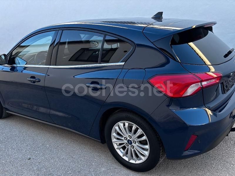 Usado Ford Focus Titanium 125 CV (91 kW) 2020 Azul Berlina