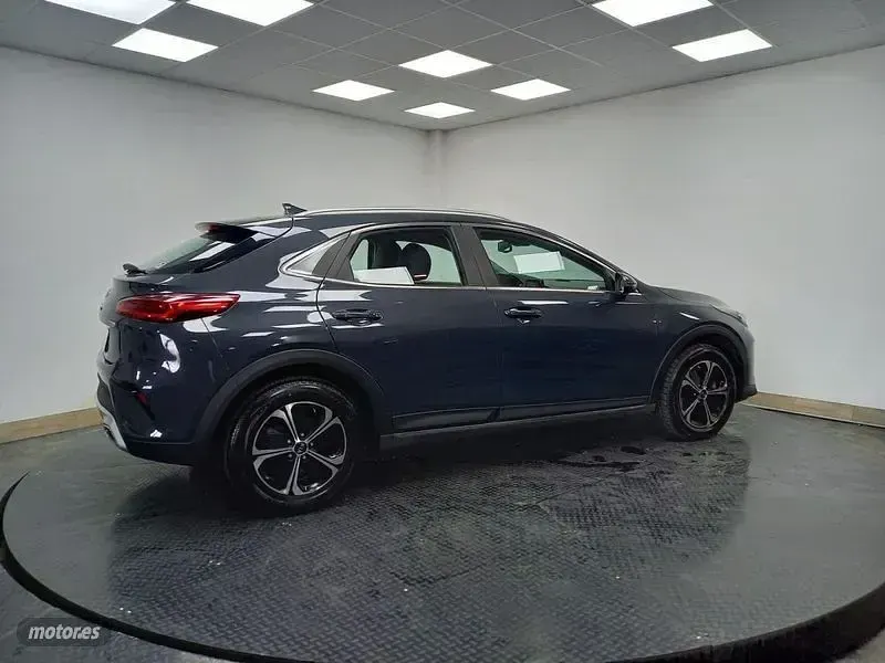 Usado Kia XCeed 141 CV (103 kW) 2021 Gris SUV