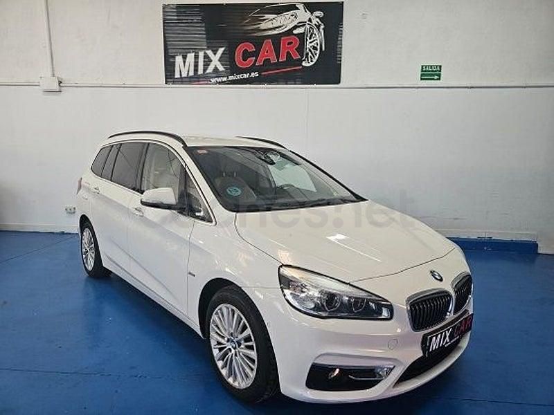 Usado BMW 218 150 CV (110 kW) 2015 Blanco Familiar