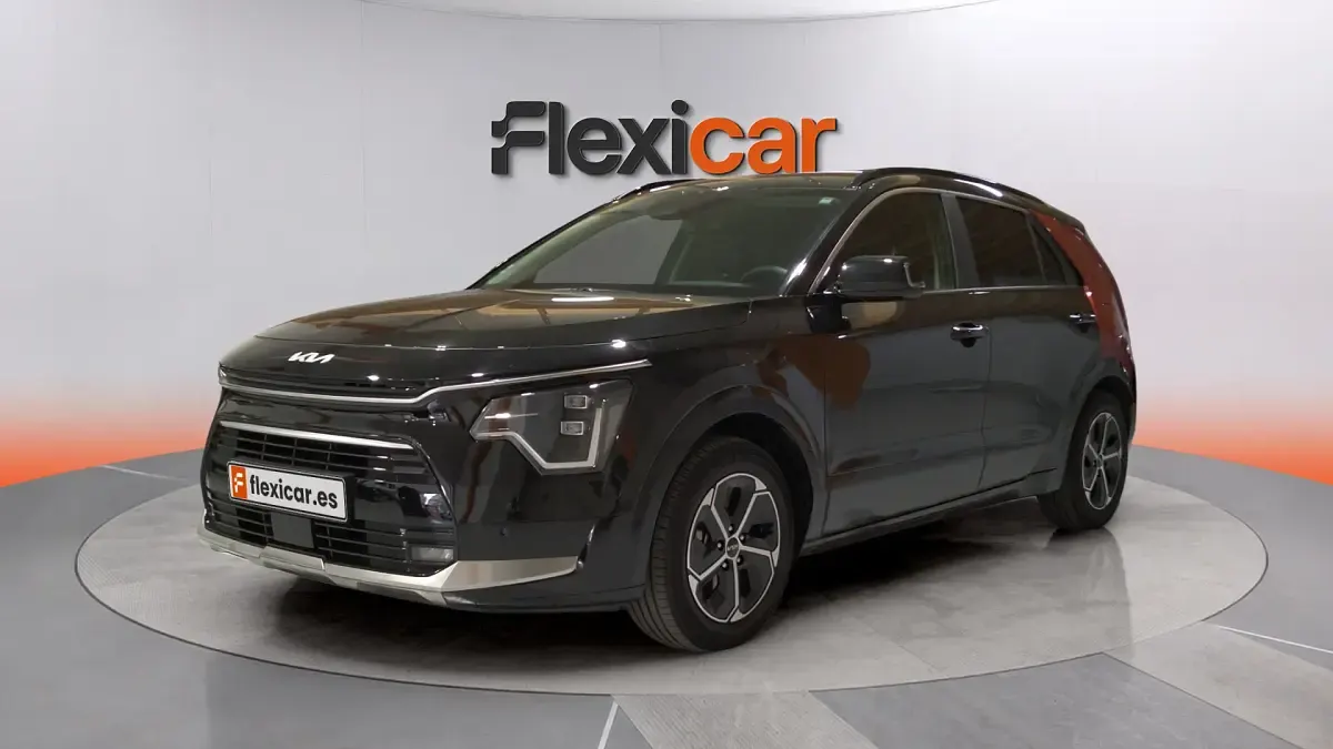 Usado Kia Niro 141 CV (103 kW) 2023 Negro SUV