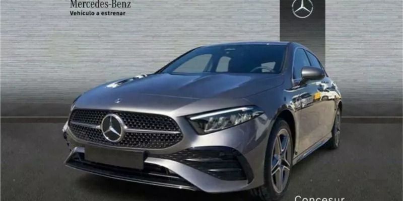Gris Nuevo 2025 Mercedes A200 | 39.700 € (Precio justo) - Imagen 1/4