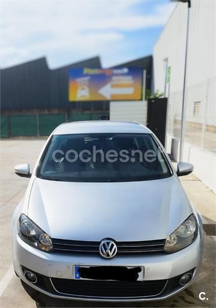 Gris / plata Usado 2010 VW Golf VI Sport Berlina | 6800 € (Precio justo) - Imagen 1/4