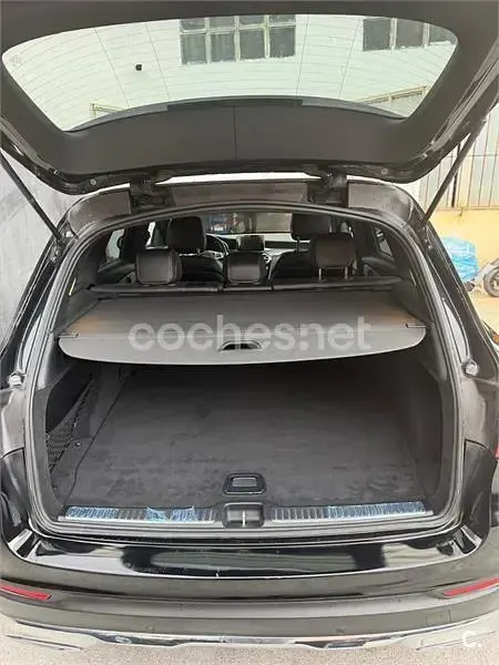 Usado Mercedes GLC220 AMG line 170 CV (125 kW) 2017 Negro SUV