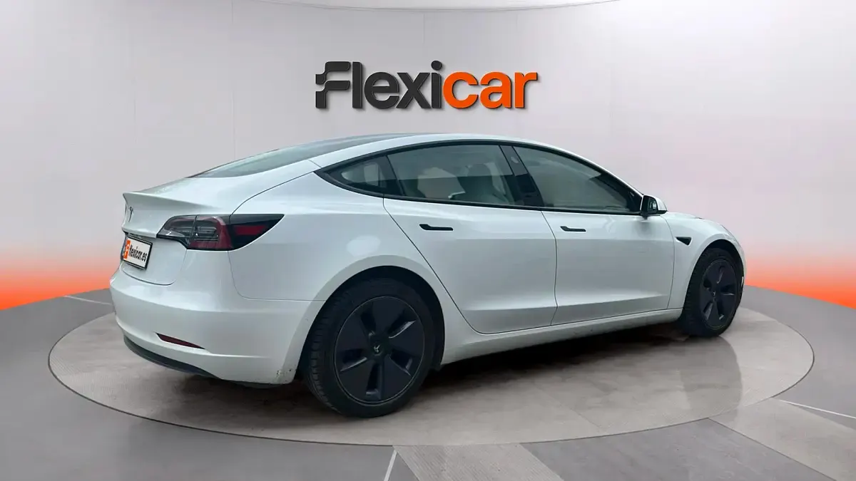 Usado Tesla Model 3 RWD 225 kW (306 CV) 2021 Blanco Berlina