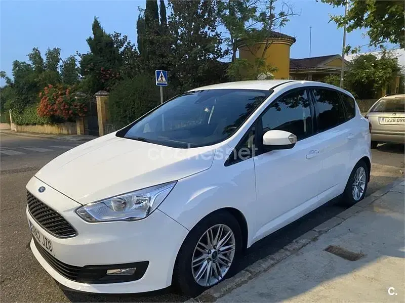 Usado Ford C-MAX Trend 100 CV (73 kW) 2017 Blanco Monovolumen