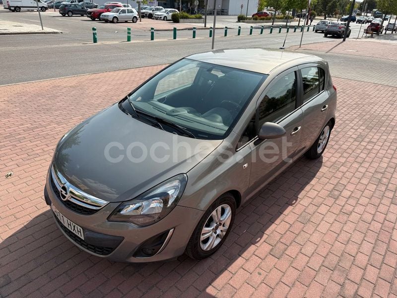 Beige Usado 2015 Opel Corsa Excellence Berlina | 4999 € (Buen precio) - Imagen 1/4