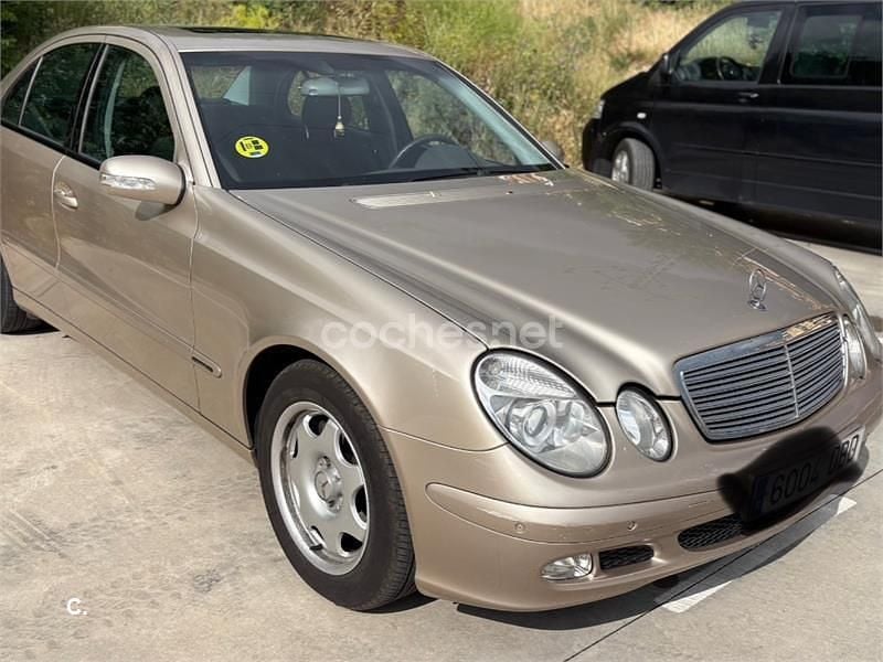 Occasion Mercedes E220 Classic 150 PK (110 kW) 2004 Beige Sedan