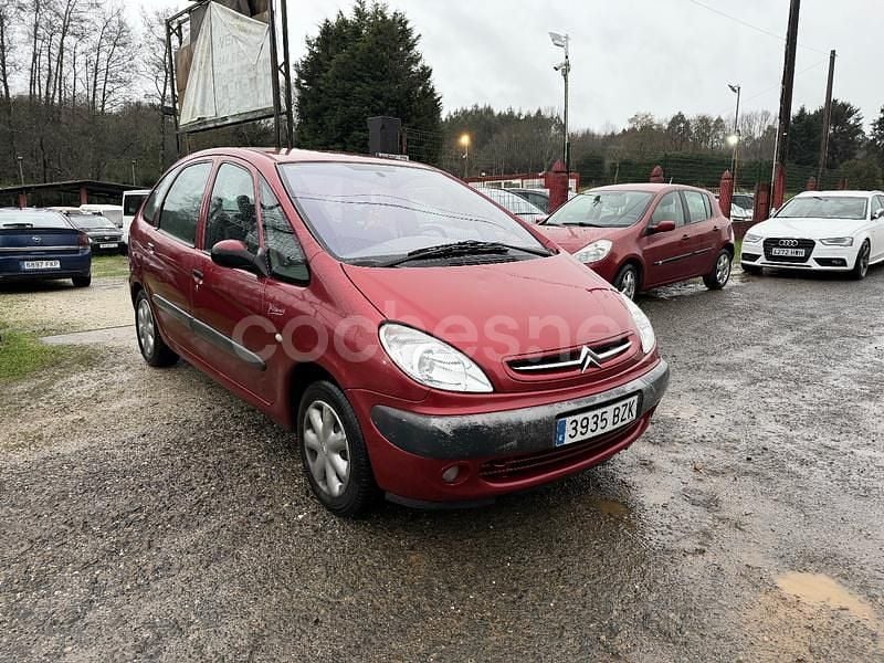 Granate Usado 2002 Citroën Xsara Picasso Monovolumen | 1900 € (Precio justo) - Imagen 1/4