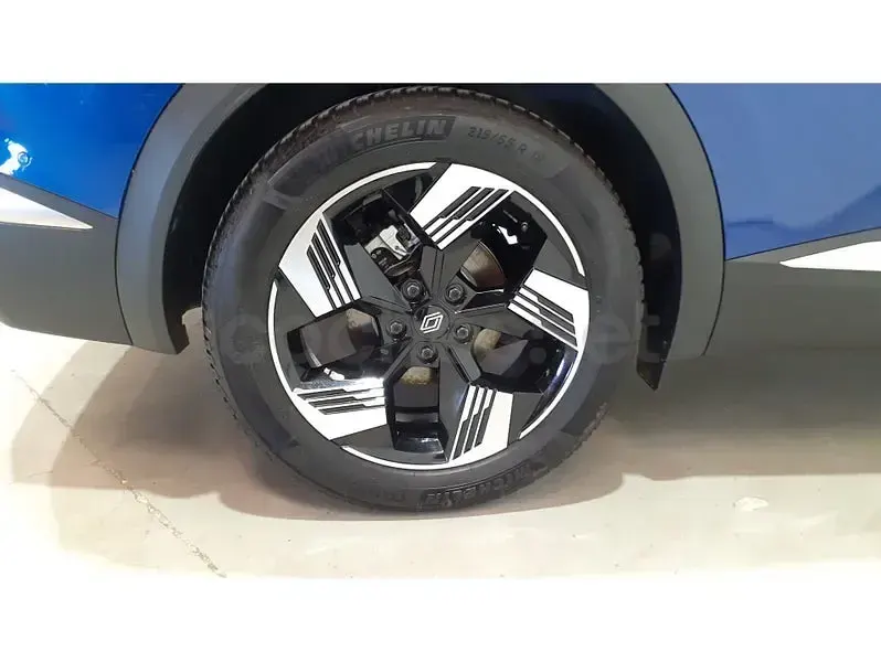 Usado Renault Symbioz Techno 145 CV (106 kW) 2025 Azul SUV