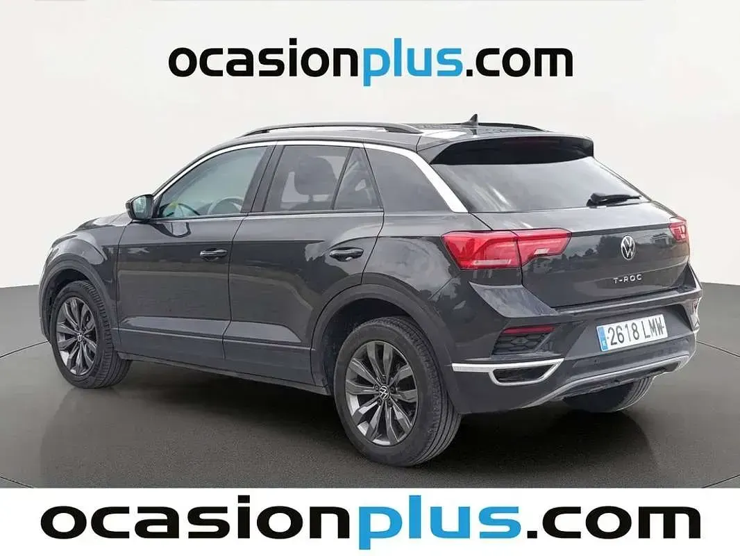 Usado VW T-Roc Advance 110 CV (80 kW) 2021 Gris SUV