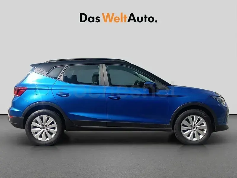 Usado Seat Arona Style 110 CV (80 kW) 2023 Azul SUV
