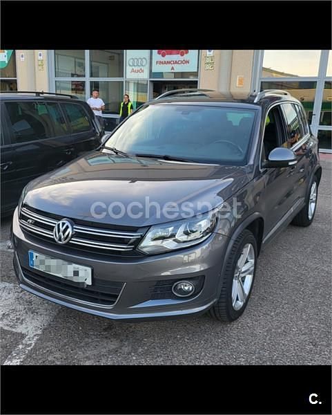 Usado VW Tiguan Business 140 CV (102 kW) 2015 Gris / plata SUV