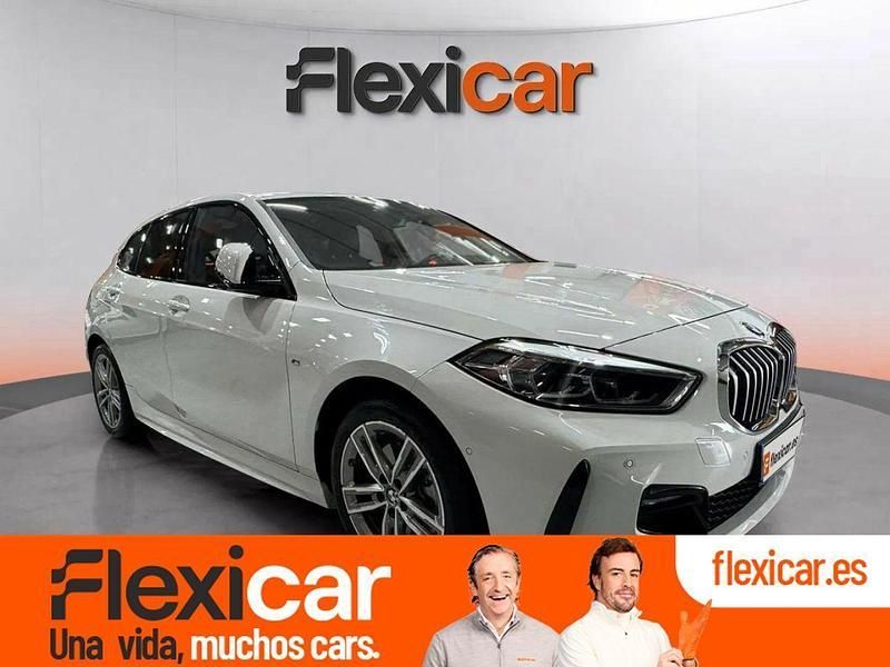 Blanco Usado 2021 BMW 118 Utilitario | 28.990 € (Un poco caro) - Imagen 1/4