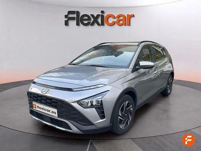 Usado Hyundai Bayon 84 CV (61 kW) 2022 Gris SUV