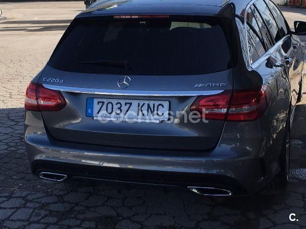 Usado Mercedes C220 170 CV (125 kW) 2018 Gris / plata Familiar