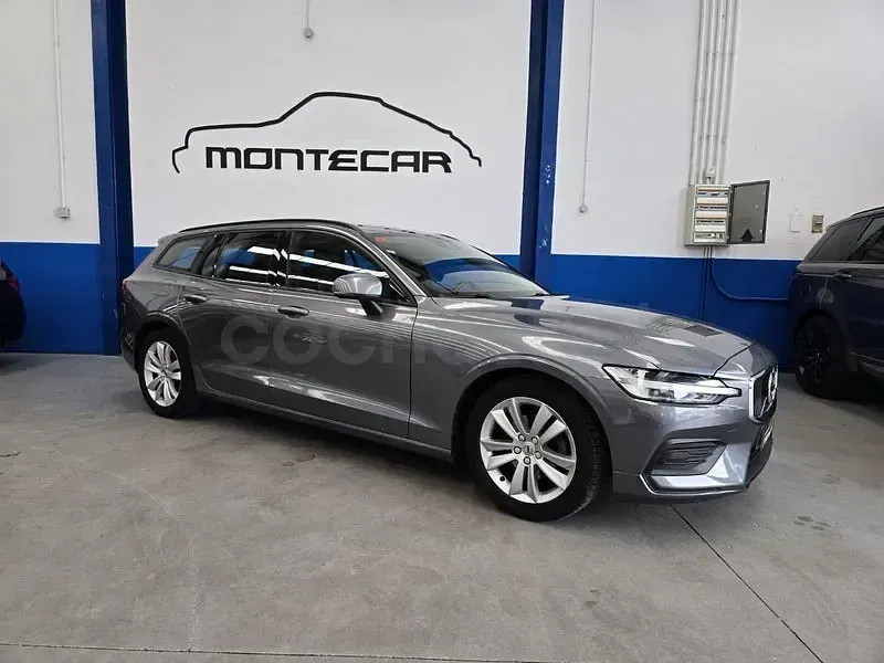Usado Volvo V60 Momentum 190 CV (139 kW) 2019 Gris / plata Familiar