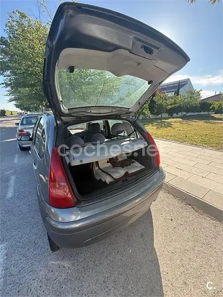 Usado Citroën C3 Exclusive 70 CV (51 kW) 2003 Gris / plata Berlina