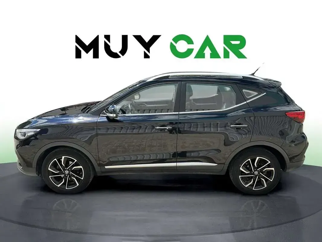 Usado MG ZS Luxury 111 CV (81 kW) 2022 Negro SUV