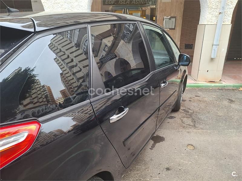 Usado Citroën C4 Picasso Exclusive 110 CV (80 kW) 2008 Negro Monovolumen