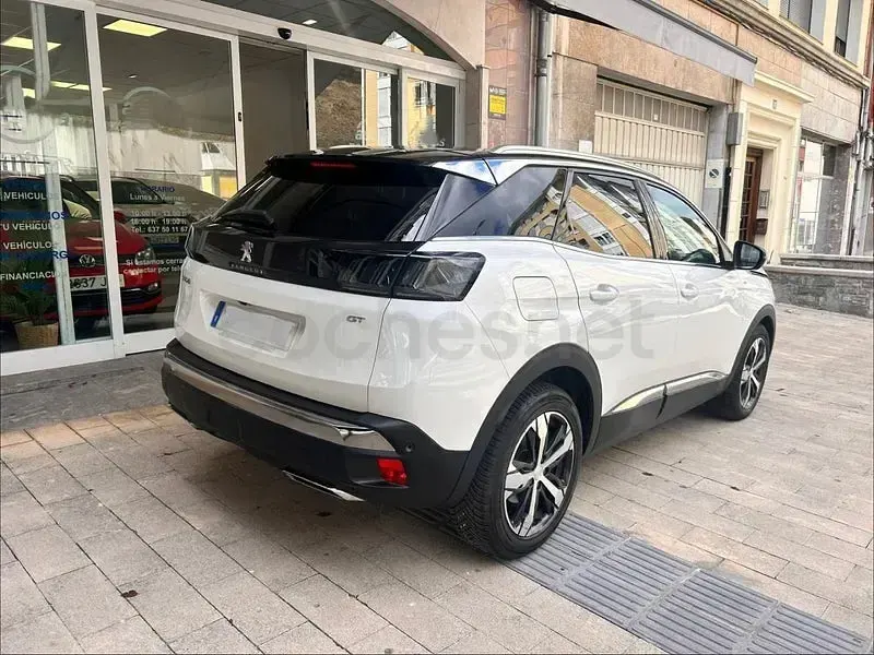 Usado Peugeot 3008 GT 130 CV (95 kW) 2021 Blanco SUV