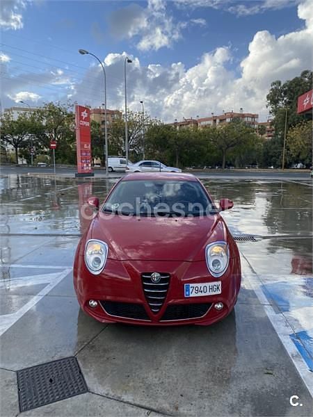 Usado Alfa Romeo MiTo Distinctive 95 CV (69 kW) 2011 Rojo Utilitario