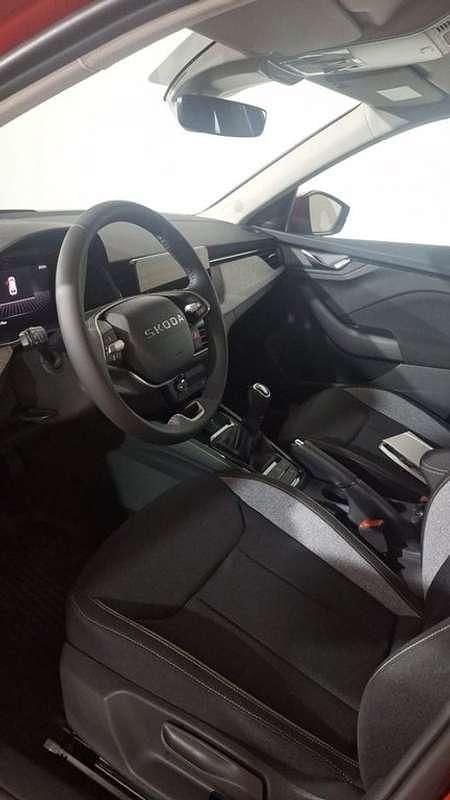 Usado Skoda Kamiq Selection 116 CV (85 kW) 2025 Rojo SUV