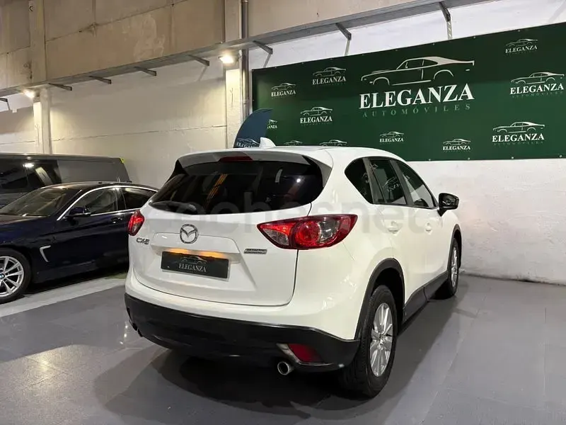Usado Mazda CX-5 Luxury 150 CV (110 kW) 2014 Blanco SUV