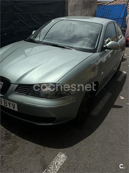 Verde Usado 2002 Seat Ibiza Sport Berlina | 2550 € (Un poco caro) - Imagen 1/1