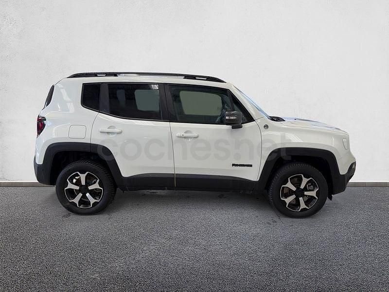 Usado Jeep Renegade Trailhawk 240 CV (176 kW) 2022 Blanco SUV