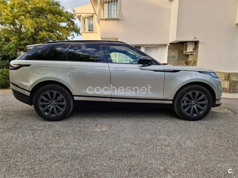 Usado Land Rover Range Rover Velar R-Dynamic 240 CV (176 kW) 2017 Gris / plata SUV