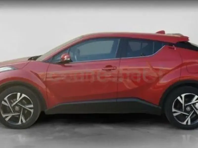 Usado Toyota C-HR Advance 122 CV (89 kW) 2021 Granate SUV
