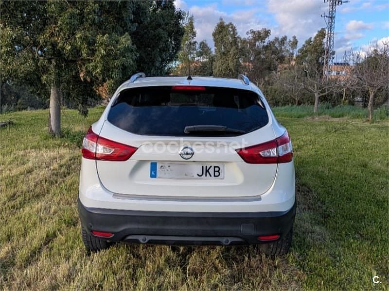 Usado Nissan Qashqai N-Connecta 130 CV (95 kW) 2015 Blanco SUV