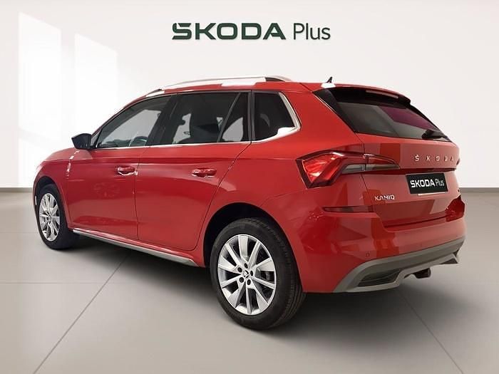 Rojo Usado 2021 Skoda Kamiq Style SUV | 17.500 € (Precio justo) - Imagen 1/4