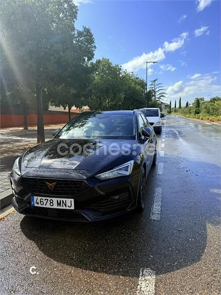Negro Usado 2024 Cupra Leon Familiar | 26.700 € (Buen precio) - Imagen 1/4