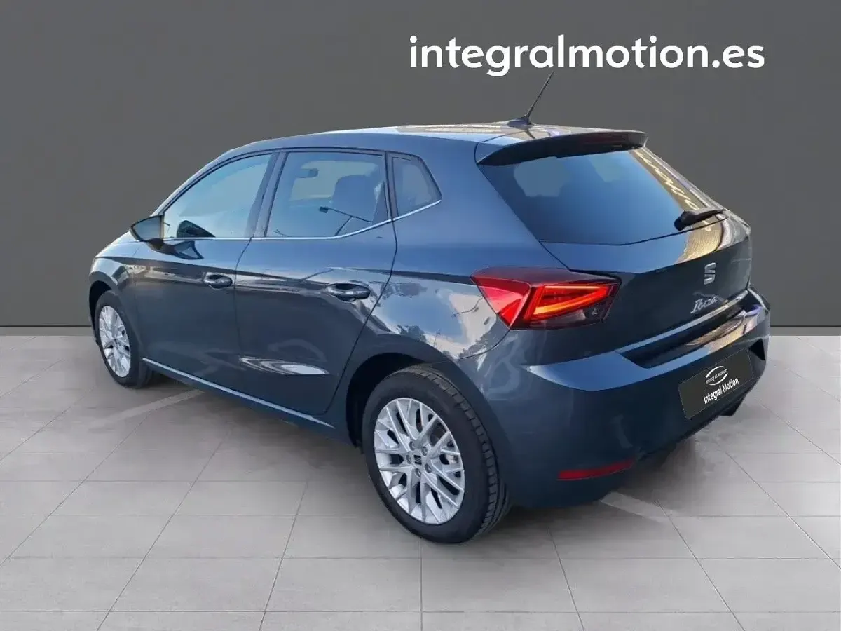Usado Seat Ibiza XCELLENCE 115 CV (84 kW) 2025 Negro Utilitario