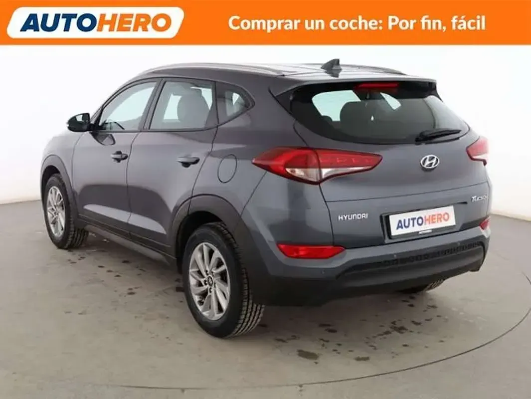 Usado Hyundai Tucson 116 CV (85 kW) 2018 Gris SUV