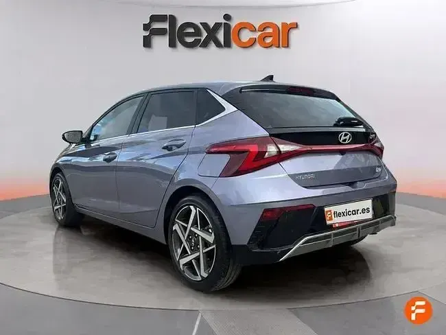Usado Hyundai i20 100 CV (73 kW) 2024 Azul Utilitario