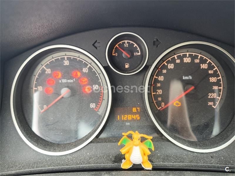 Gris / plata Usado 2008 Opel Astra Cosmo Berlina | 2000 € (Super precio) - Imagen 1/4