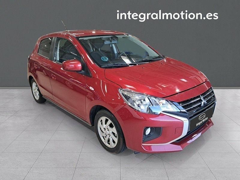 Usado Mitsubishi Space Star Motion 71 CV (52 kW) 2024 Rojo Berlina