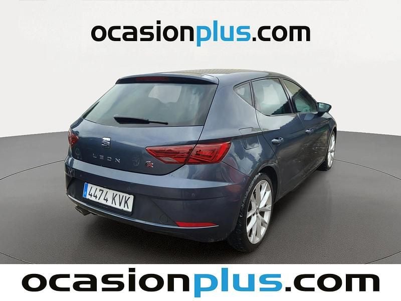 Usado Seat Leon FR 130 CV (95 kW) 2019 Gris Utilitario