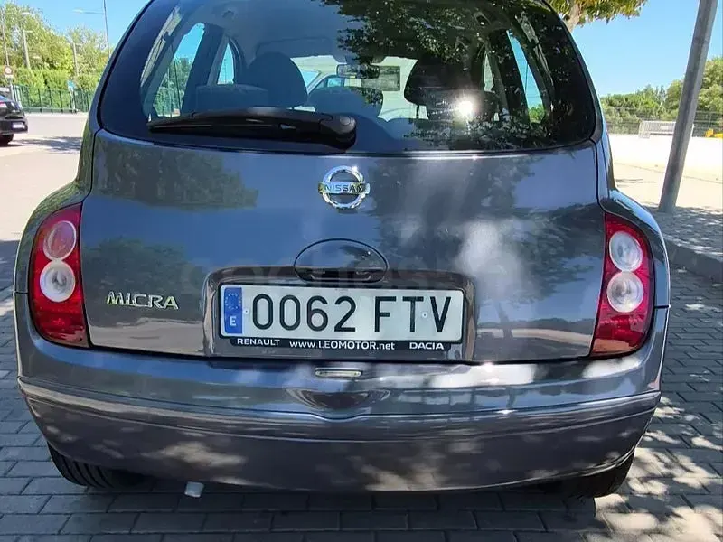 Usado Nissan Micra Acenta 88 CV (64 kW) 2007 Gris / plata Berlina
