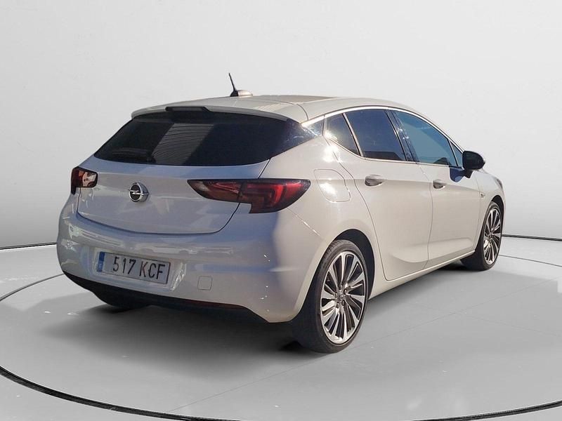Usado Opel Astra Selective 126 CV (92 kW) 2017 Blanco Utilitario