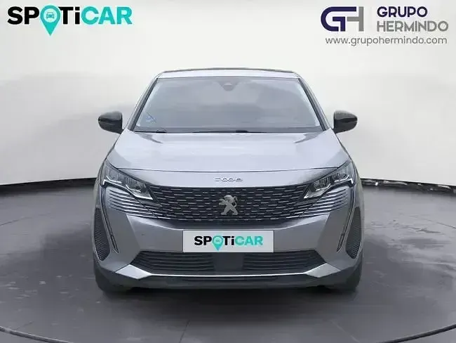 Usado Peugeot 3008 Allure 225 CV (165 kW) 2022 Gris SUV