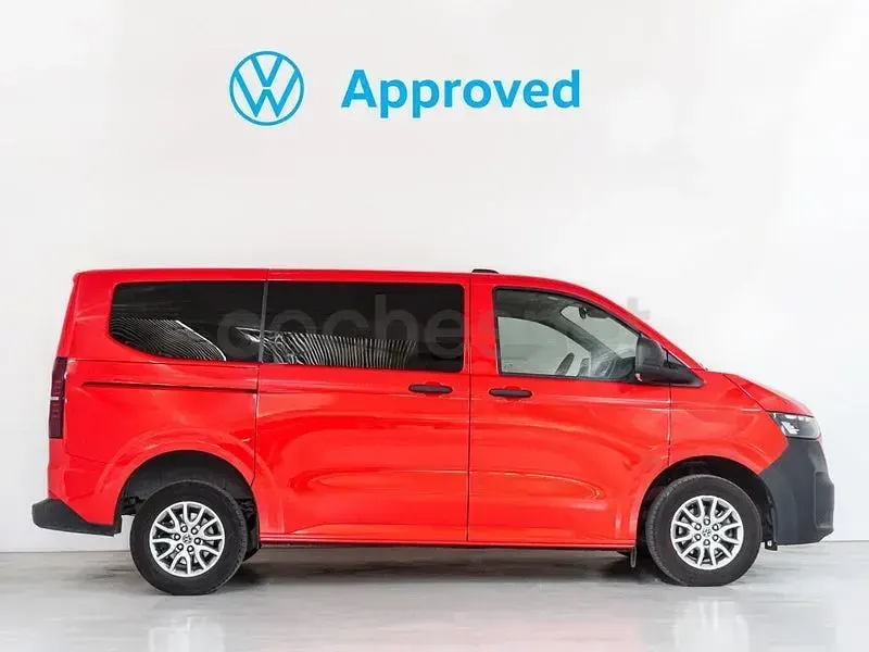 Usado VW Caravelle 110 CV (80 kW) 2025 Rojo Van