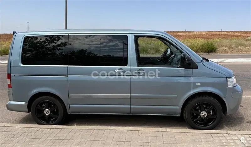 Usado VW Multivan 130 CV (95 kW) 2009 Azul Monovolumen
