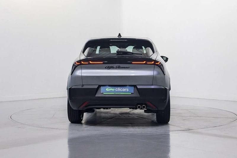 Usado Alfa Romeo GT Junior 145 CV (106 kW) 2025 Gris SUV