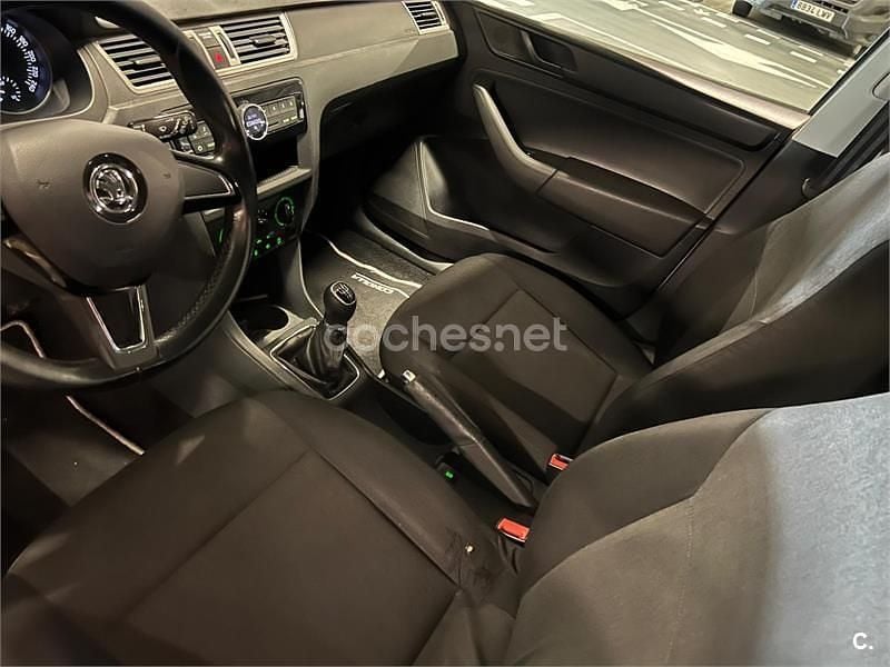 Usado Skoda Rapid Style 116 CV (85 kW) 2016 Blanco Utilitario