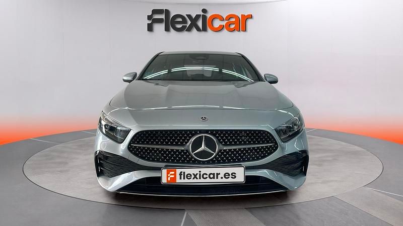 Usado Mercedes A180 136 CV (100 kW) 2024 Gris Berlina