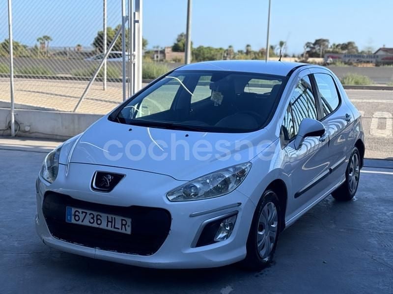 Blanco Usado 2012 Peugeot 308 Business-Line Berlina | 5800 € (Precio justo) - Imagen 1/4